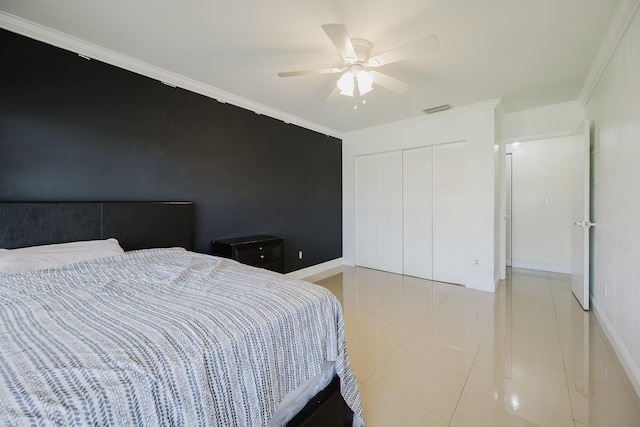 5402 Bonky Ct Unit 102B, West Palm Beach, FL 33415 - tiled bedroom with a closet, baseboards, crown molding, and ceiling fan