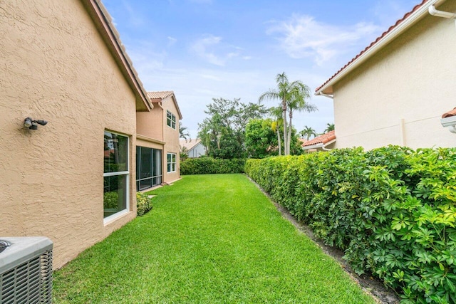 9556 E Lake Dr, Boca Raton, FL 33434 - view of yard