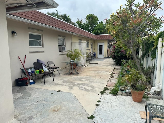 4601 Lake Ave, West Palm Beach, FL 33405 - view of patio / terrace with cooling unit