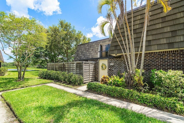 125 1st Ter, Palm Beach Gardens, FL 33418 - view of grassy yard
