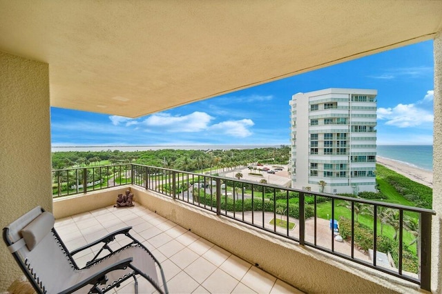 8750 S Ocean Dr Unit 731, Jensen Beach, FL 34957 - balcony featuring a water view