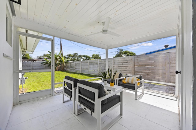 407 Riverside Dr, Palm Beach Gardens, FL 33410 - sunroom / solarium featuring a ceiling fan and outdoor lounge area