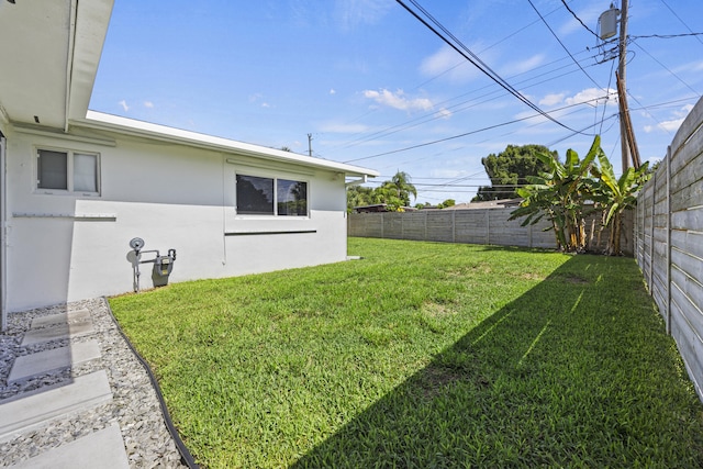 407 Riverside Dr, Palm Beach Gardens, FL 33410 - view of fenced backyard