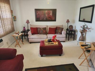 50 Berkshire B 50, West Palm Beach, FL 33417 - living area featuring carpet
