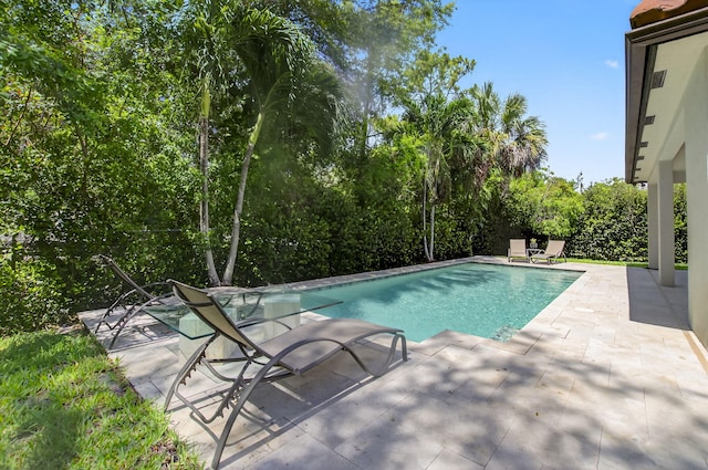 4652 Saxon Rd, Coconut Creek, FL 33073 - swimming pool with a patio area