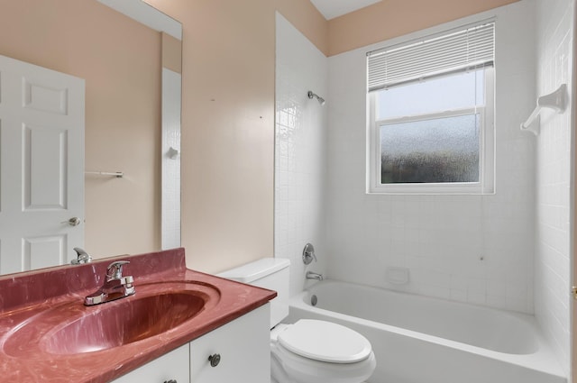 5779 Island Reach Ln, Boynton Beach, FL 33437 - full bath featuring toilet, vanity, and bathing tub / shower combination