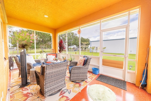 7611 SW 21st Pkwy, Okeechobee, FL 34974 - sunroom featuring an outdoor living space