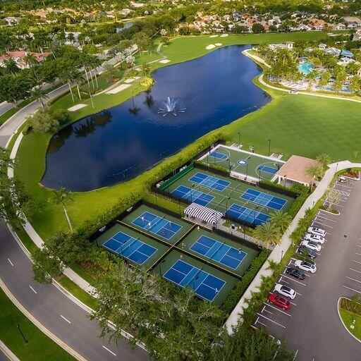 4220 NW 58th Ln, Boca Raton, FL 33496 - bird's eye view of a large body of water