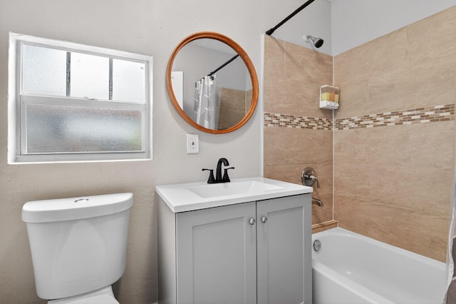 404 S M St Unit 1, Lake Worth Beach, FL 33460 - bathroom with vanity, shower / bath combo with shower curtain, and toilet