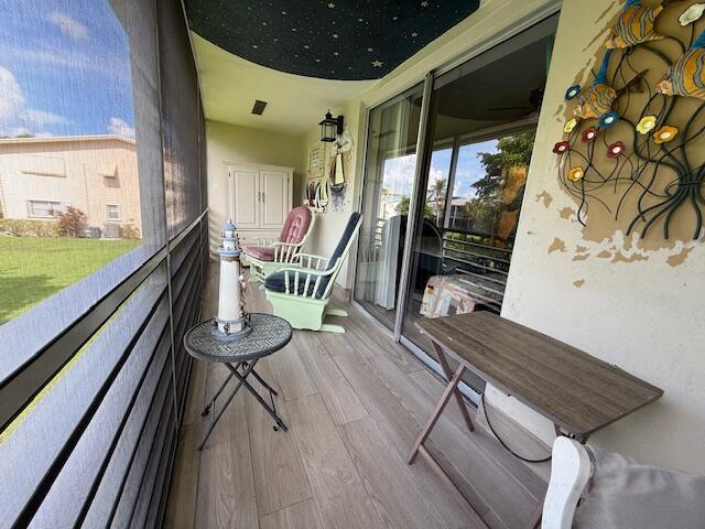 368 Sheffield O, West Palm Beach, FL 33417 - view of balcony