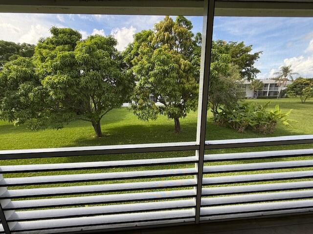 368 Sheffield O, West Palm Beach, FL 33417 - view of balcony