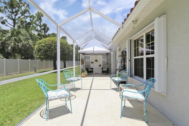 4393 SE Scotland Cay Way, Stuart, FL 34997 - sunroom featuring lofted ceiling
