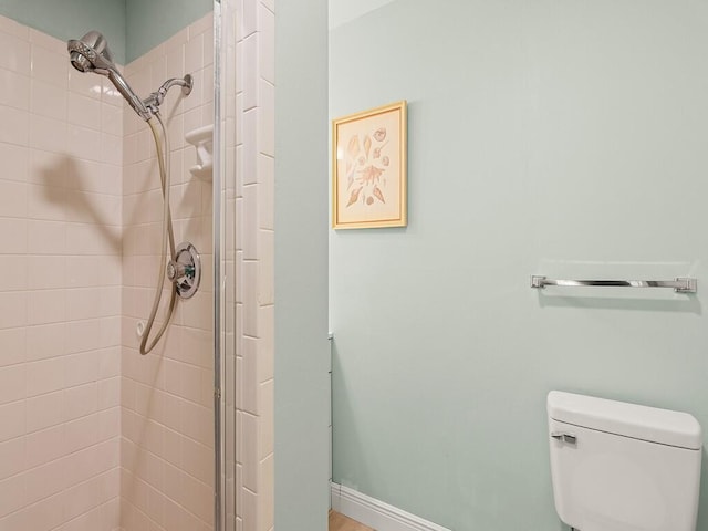 2800 Indian River Blvd Unit J6, Vero Beach, FL 32960 - bathroom featuring a shower stall