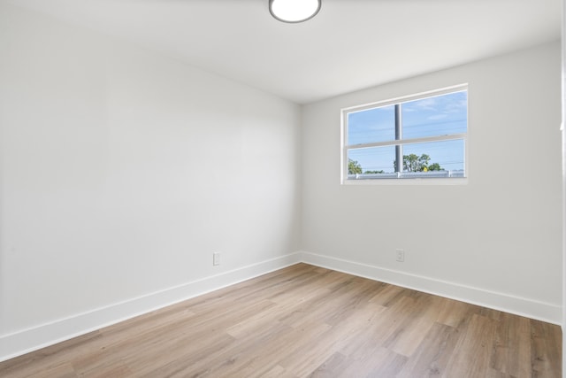 88 3rd St, West Palm Beach, FL 33413 - empty room featuring light wood-type flooring and baseboards