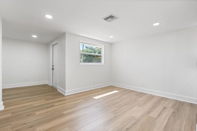 88 3rd St, West Palm Beach, FL 33413 - empty room with light wood-style floors, recessed lighting, and baseboards