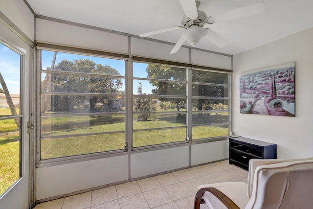 2901 NW 46th Ave Unit 101, Lauderdale Lakes, FL 33313 - sunroom / solarium with a ceiling fan