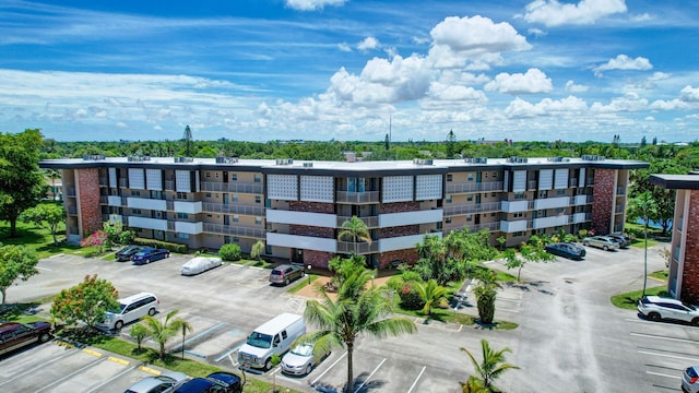 2901 NW 46th Ave Unit 101, Lauderdale Lakes, FL 33313 - view of apartment building / complex with uncovered parking