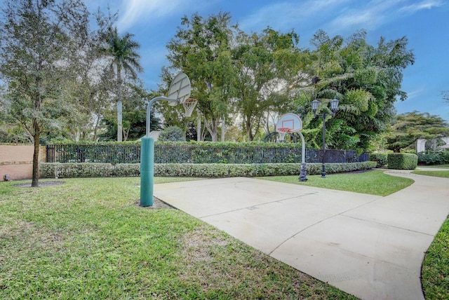 3765 Canterbury Ct, Boca Raton, FL 33434 - view of basketball court with community basketball court