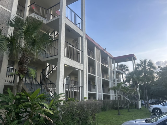 3099 NW 48th Ave Unit 163, Lauderdale Lakes, FL 33313 - view of apartment building / complex
