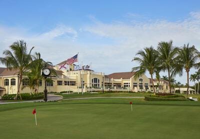 391 Isle Ct, Palm Beach Gardens, FL 33418 - view of property's community featuring a putting area and golf course view