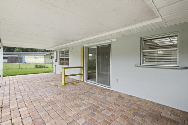 1830 Well Rd, Fort Pierce, FL 34945 - view of patio / terrace