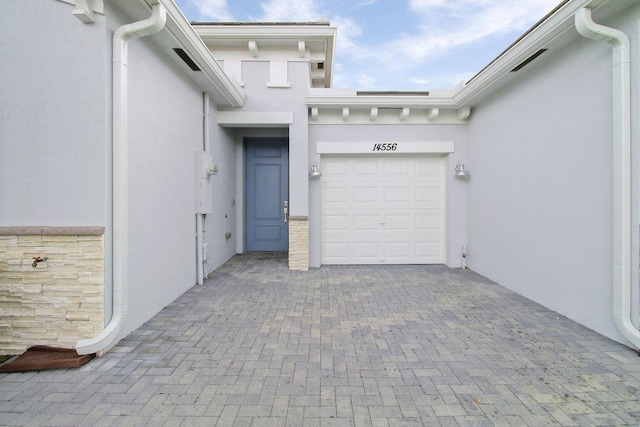 14556 Wiley Range Rd, Delray Beach, FL 33446 - view of garage