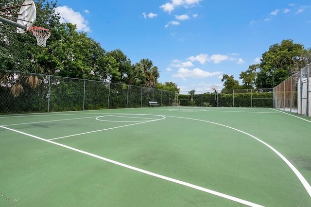 7 Atrium Cir Unit D, Atlantis, FL 33462 - view of sport court with community basketball court