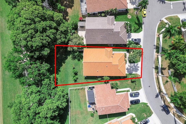 8073 Pelican Harbour Dr, Lake Worth, FL 33467 - aerial view of property and surrounding area featuring property boundaries highlighted