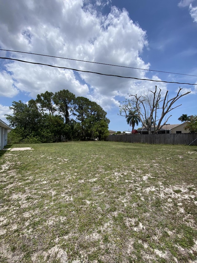 649 SW Heather St, Port Saint Lucie, FL 34983 - view of yard