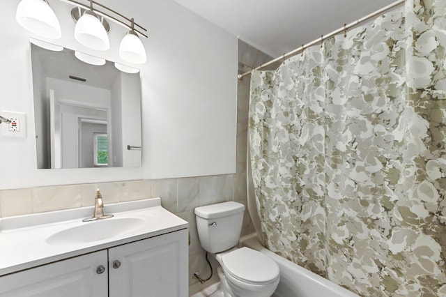 436 Santa Anna Dr, Palm Springs, FL 33461 - full bath with tile walls, vanity, and shower / bath combo with shower curtain