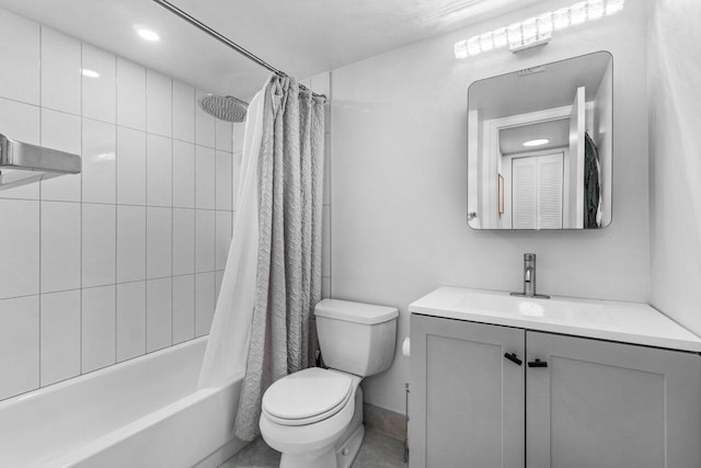 519 Shady Pine Way Unit C1, Greenacres, FL 33415 - bathroom with vanity, shower / tub combo with curtain, and recessed lighting