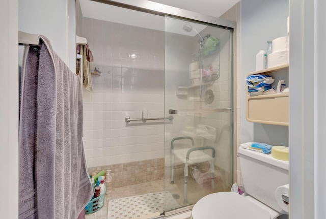 15401 Pembridge Ave Unit 9, Delray Beach, FL 33484 - full bathroom featuring a stall shower