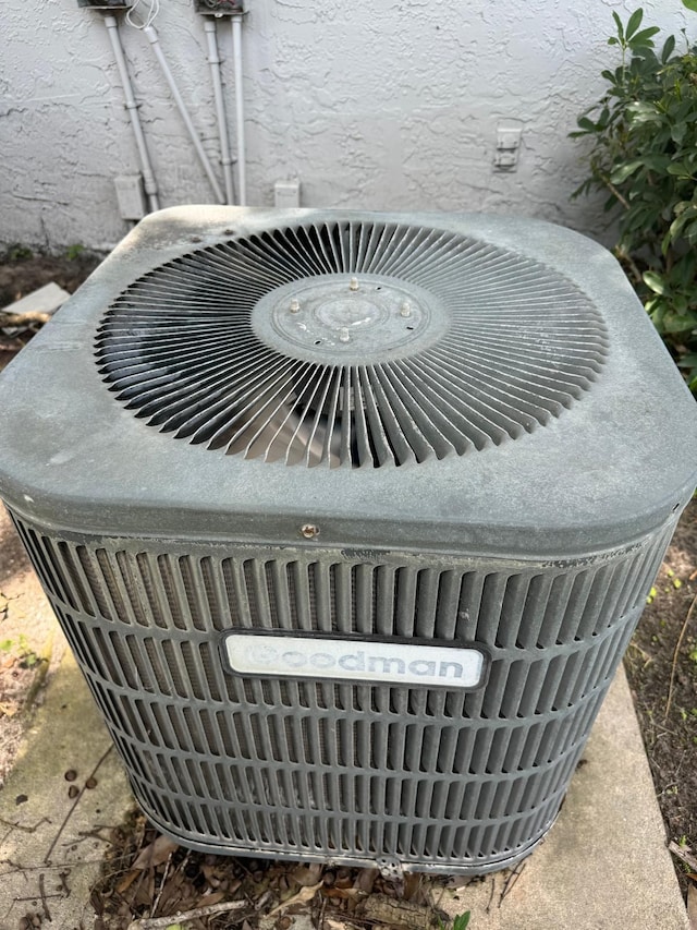 984 Lake Victoria Dr Unit B, West Palm Beach, FL 33411 - exterior view of a central air condition unit