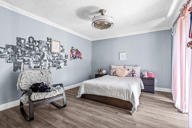 22180 Boca Rancho Dr Unit B, Boca Raton, FL 33428 - bedroom featuring wood finished floors, a textured ceiling, crown molding, and a ceiling fan
