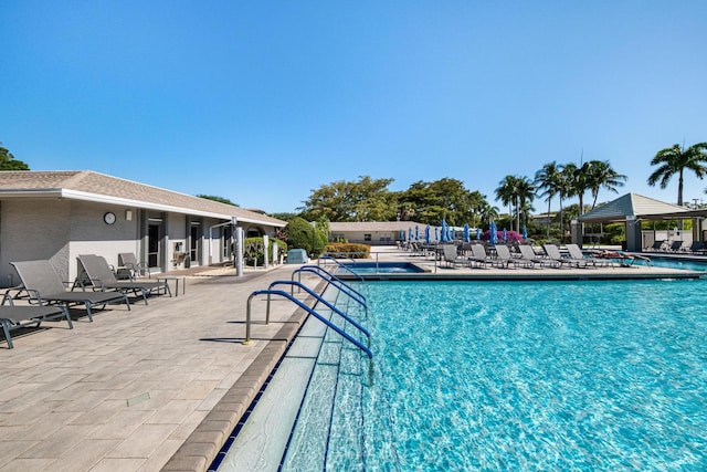 2905 Victoria Pl Unit D3, Coconut Creek, FL 33066 - community pool featuring a patio area