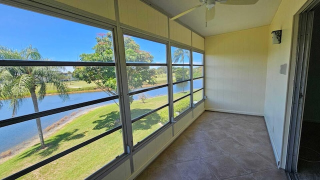 2905 Victoria Pl Unit D3, Coconut Creek, FL 33066 - unfurnished sunroom with a water view and a ceiling fan