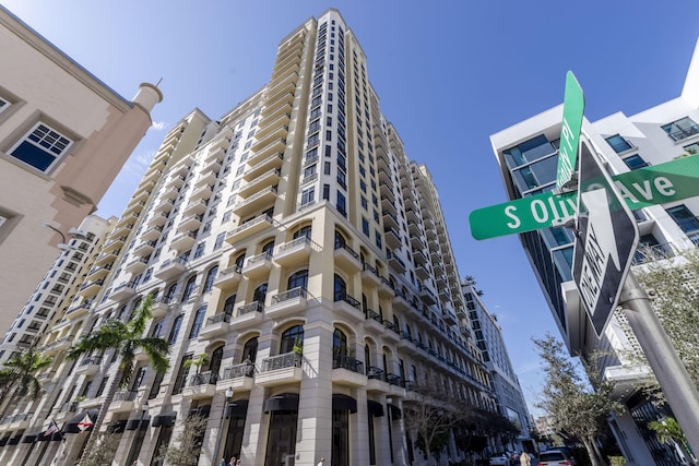 701 S Olive Ave Unit 714, West Palm Beach, FL 33401 - view of apartment building / complex