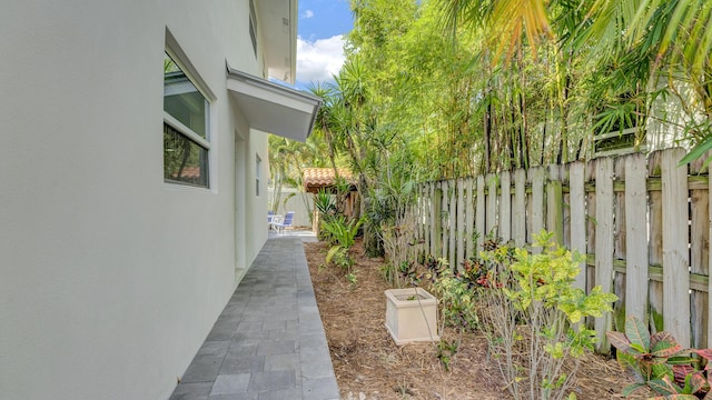 218 NE 10th St, Delray Beach, FL 33444 - view of fenced backyard