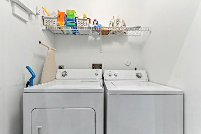 8404 Long Bay, West Palm Beach, FL 33411 - washroom featuring separate washer and dryer