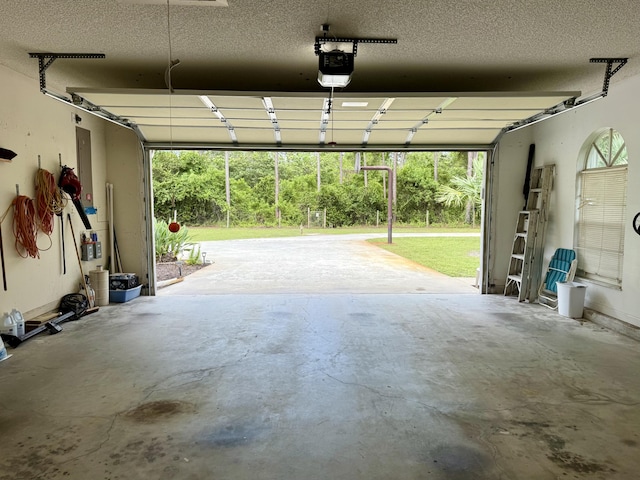 13021 150th Ct N, Jupiter, FL 33478 - garage with a garage door opener