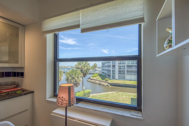 896 N Federal Hwy Unit 324, Lantana, FL 33462 - detailed view of nearby water and decorative backsplash