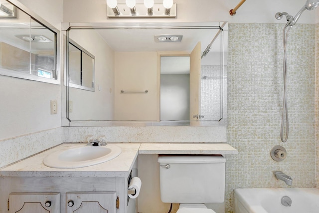47 Camden Unit B, West Palm Beach, FL 33417 - full bath featuring shower / washtub combination and vanity