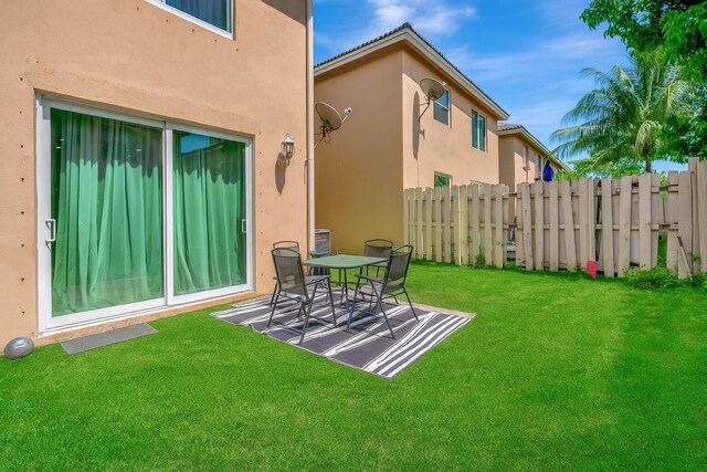 4463 Lake Tahoe Cir, West Palm Beach, FL 33409 - view of yard with a patio
