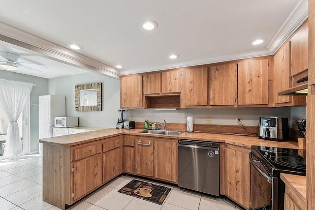 11063 Oakdale Rd, Boynton Beach, FL 33437 - kitchen featuring stainless steel dishwasher, a peninsula, black electric range, light tile patterned floors, and recessed lighting
