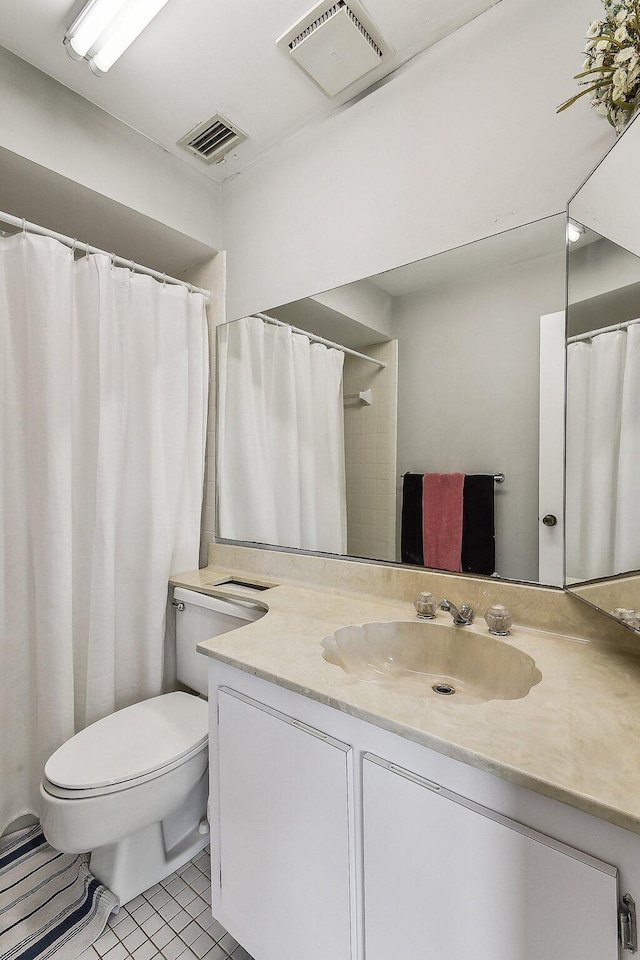 11063 Oakdale Rd, Boynton Beach, FL 33437 - bathroom with vanity and tile patterned floors