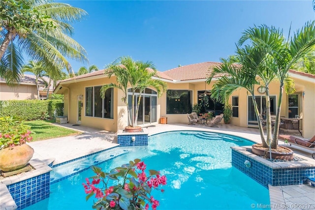 10842 Blue Palm St, Plantation, FL 33324 - swimming pool with a patio