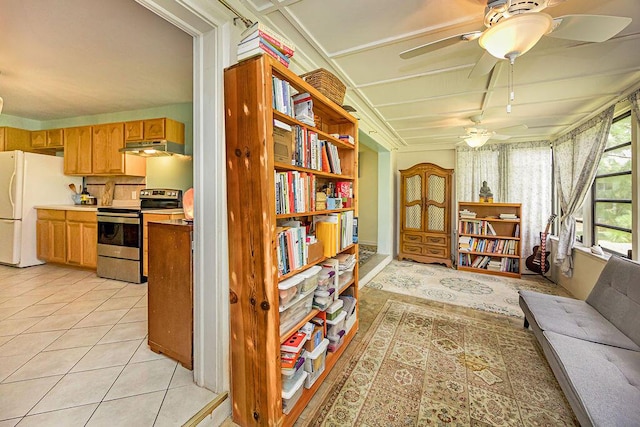 1606 16th Ave N, Lake Worth Beach, FL 33460 - sitting room featuring a ceiling fan and light tile patterned flooring