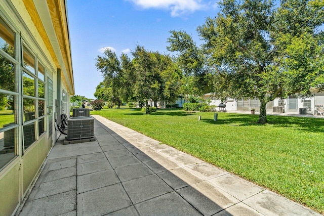 7376 W Oakridge Cir Unit C4320, Lake Worth, FL 33462 - view of patio / terrace