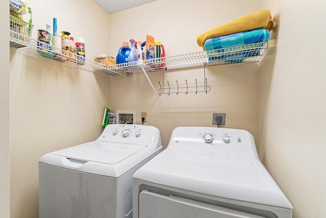 767 Windermere Way Unit 767, Palm Beach Gardens, FL 33418 - washroom with washing machine and dryer