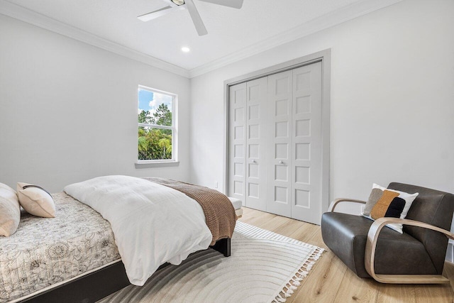 11533 Manatee Ter Unit 11533, Lake Worth, FL 33449 - bedroom featuring ornamental molding, wood finished floors, a closet, ceiling fan, and recessed lighting